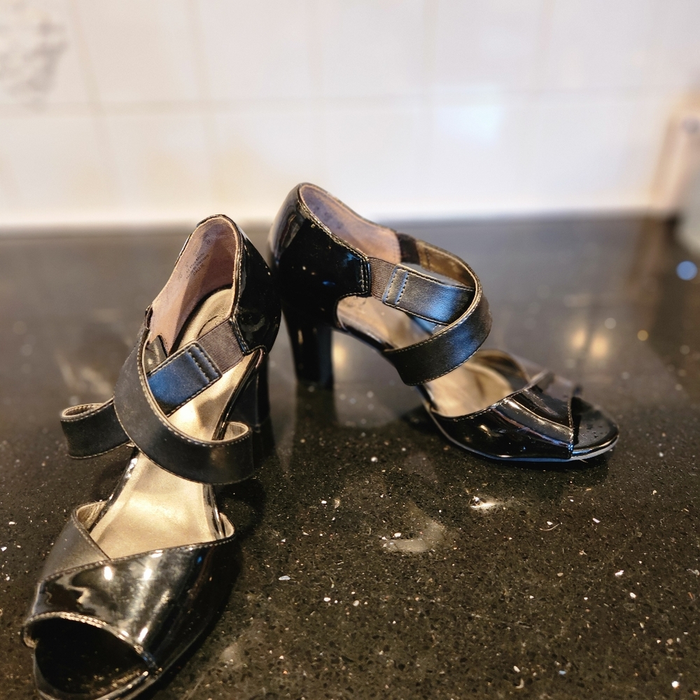 Women’s Life Stride Simply Comfort Callie Pumps - Picture 4 of 6